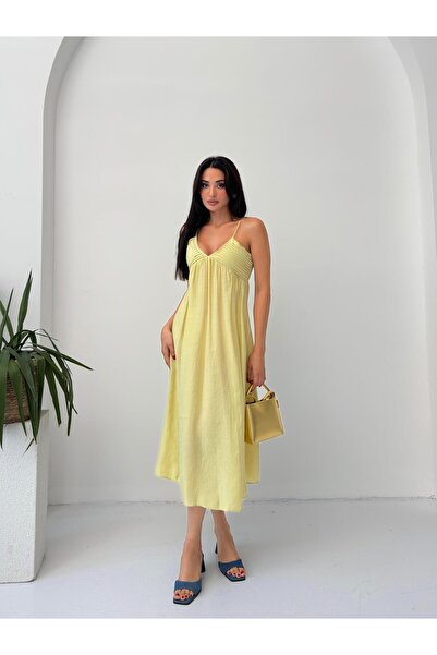 Serica Moda Yellow Thin Strap Pleated Midi Dress
