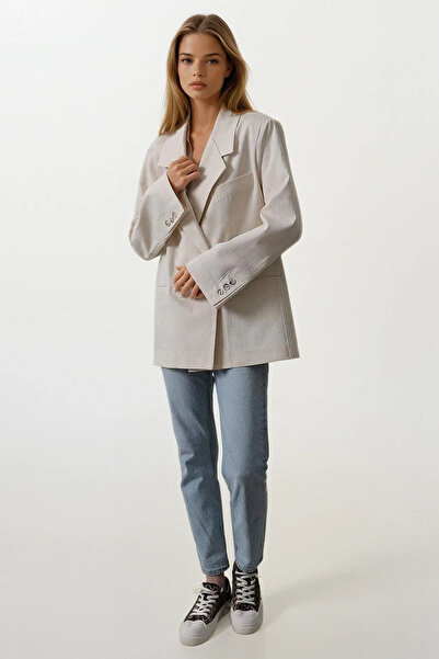 VAGGON Women's Cream Pocket Detailed Button Closure Oversize Blazer Jacket Vs00556