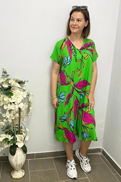 Mia Butik Women's Green Pink Leaf Patterned Dress