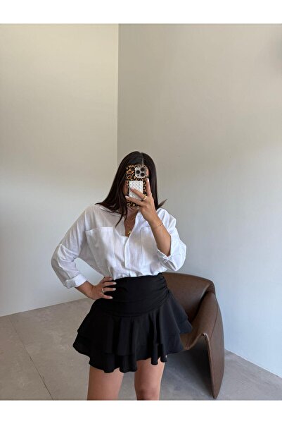 Bade Butik Fusta mini neagră cu volan și pantaloni scurți