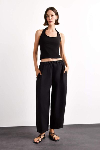 DeFacto Relax Fit Elastic Waist Straight Leg Ankle Length Trousers G0431Ax25Sm