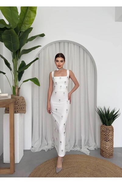 zoezoe Mona Taş İşlemeli Kalın Askılı Midi Boy Elbise Siyah