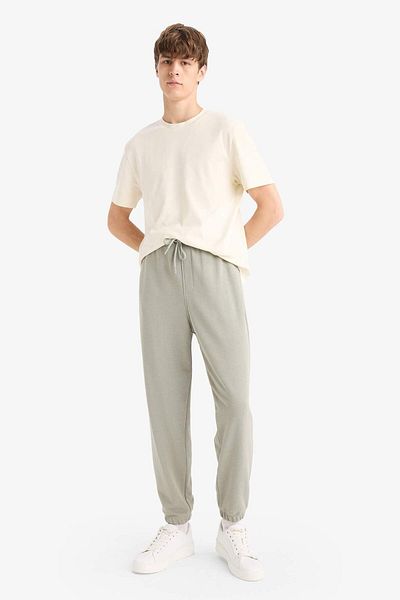 DeFacto Regular Fit Waist Lace-Up Elastic Leg Jogger Sweatpants with Pockets E9427Ax25Au