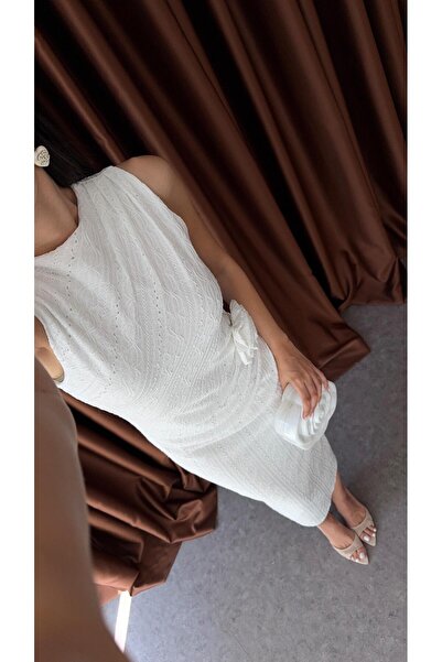HAZELANNA Seyyar Broşlu Fisto Detaylı Beyaz Elbise