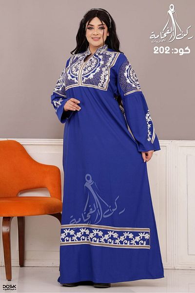 Generica Cotton abaya made of light natural cotton with a belt in the middle and wide sleeves that add a touch of elegance