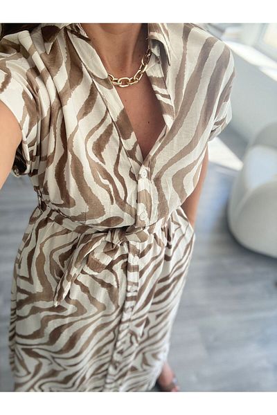 BETÜLAKSU Patterned Front Buttoned Belted Dress