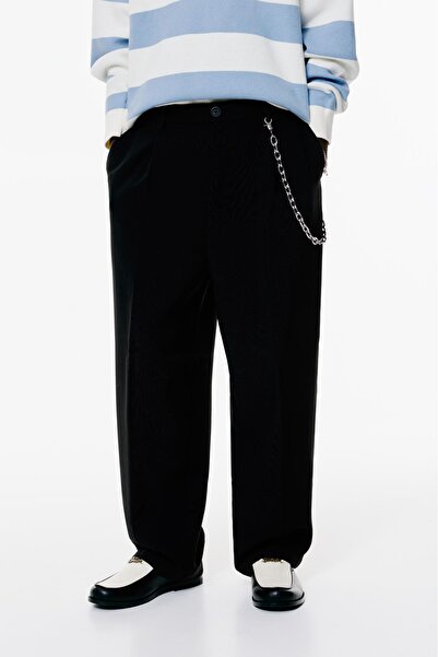 Pull & Bear Chinos with darts