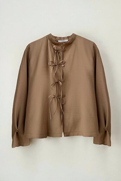 Beju be Bağcık Detaylı Dökümlü Gömlek