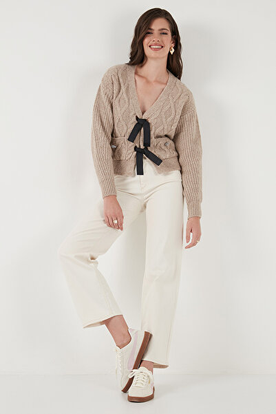 Lela Premium Regular Fit Πλεκτό μοτίβο με λεπτομέρεια με κορδόνια με λαιμόκοψη σε σχήμα V Ζακέτα HIRKA 680KZ194