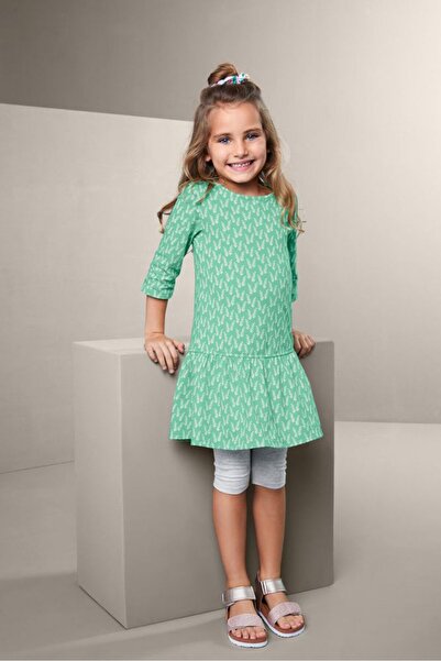Tchibo فستان قصير بأكمام طويلة مطبوع بالكامل للفتيات الصغيرات، باللون الأخضر