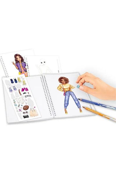 Top Model Painting Notebook 411804