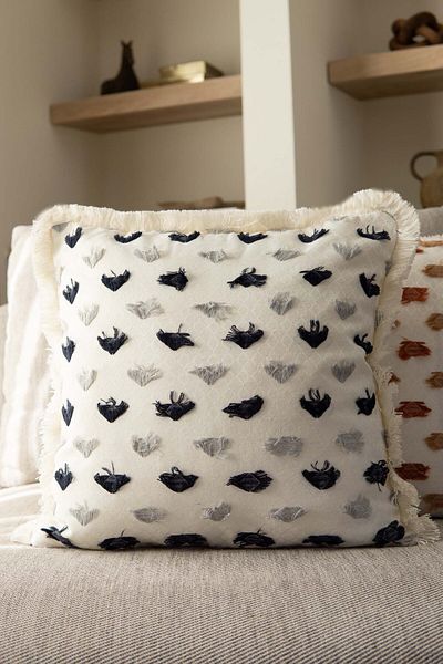 Pilloveland Tassel - Woven Fringed Throw Pillow Cover - 43*43 cm - 1 Piece