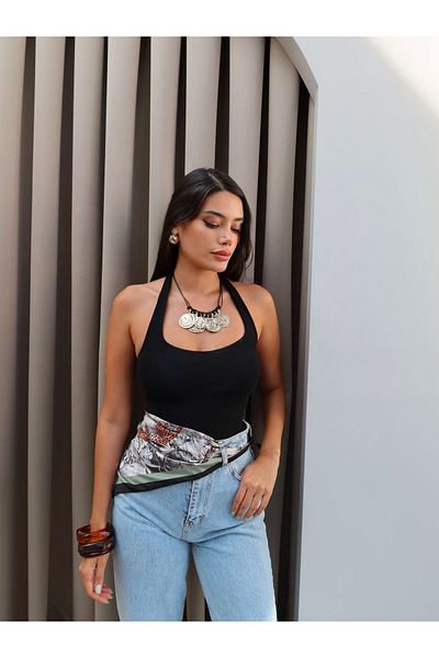 ESRAHELVACI Halter Blouse