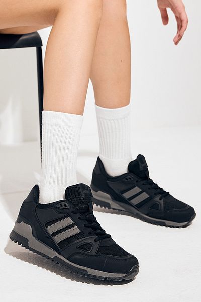 PowerSpeed Unisex Black Thermo Sole Striped Lace-Up Sports Shoes