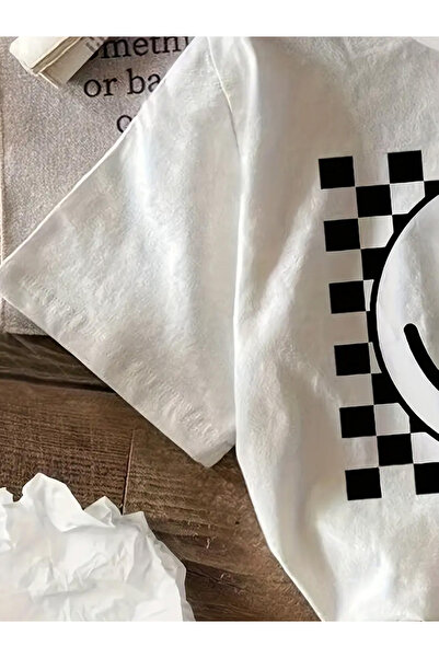 Styli Boys Emoji Lightning Bolt T-Shirt and Shorts Set