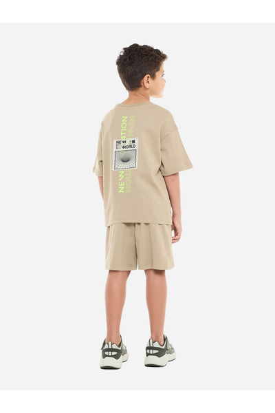 Victor and Jane By Styli Boys Back Graphic Oversized T-Shirt and Shorts Set