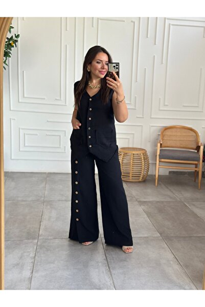 Yağmur Butik Düğme Detaylı Bol Paça Müslin Pantolon