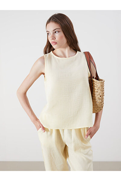 LC Waikiki بلوزة من الموسلين بياقة روبا جديدة تمامًا من UZG STORE لمحبي الأناقة