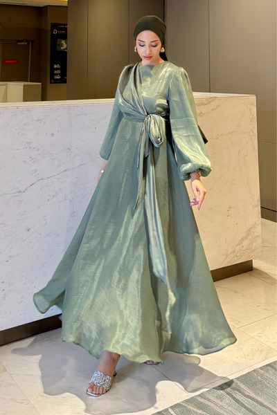 Tesettür Diyarı Βραδινό φόρεμα Jan Jan με πλαϊνή δέσιμο