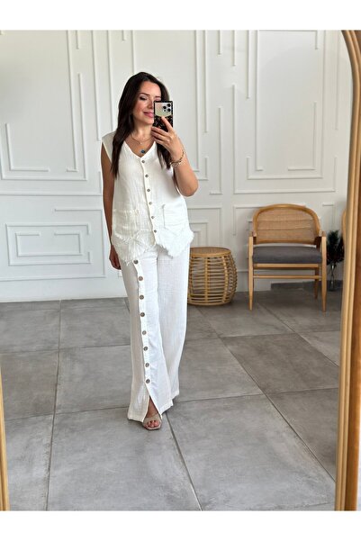 Yağmur Butik Pantaloni din muselină cu picior larg și detalii cu nasturi