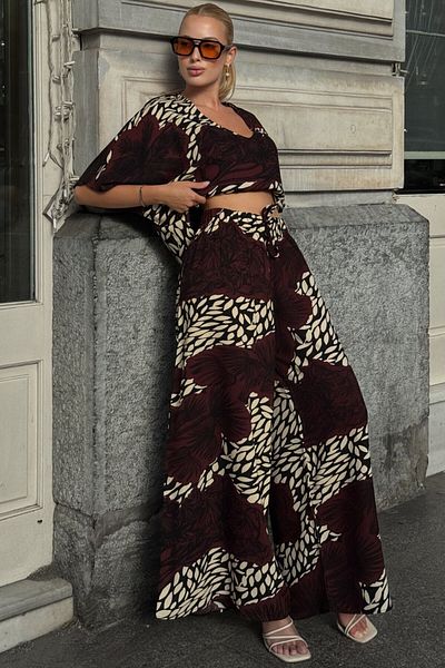 VAGGON Patterned V-Neck Half Sleeve Blouse and Palazzo Pants Set with Elastic Waist