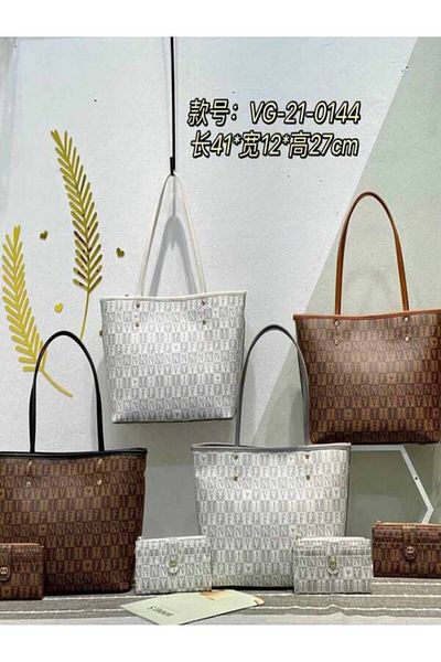Generic Medium and large leather bag