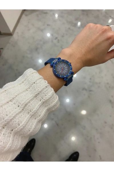 Skymag Ceas dama albastru floral, bratara metalica cu inchidere magnetica, quartz