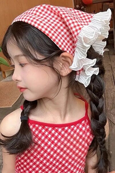 MutluBiDünya Pötikare Desenli Kırmızı Renk Fırfırlı Üçgen Bohem Fularlı Taç