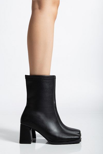 moun shoes Women's Boots Black Blunt Toe Thick Heeled Stretch Boots