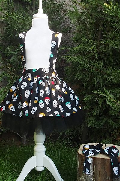 Shecco Babba Skull Pattern Tutu Salopet Dress and Headband – Ages 1-10, Halloween Themed