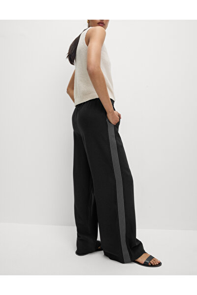 Marks & Spencer Dokuma Yan Şeritli Bol Paça Pantolon