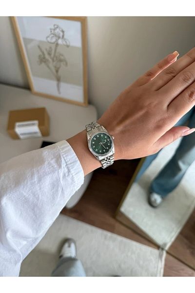 RoseandRoses Halisey Round Case Women Wrist Watch Silver (Green Dial)