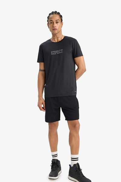 DeFacto Defactofit Slim Fit Tight-Fitting Crew Neck Stretch Fabric Printed Sportsman Short Sleeve T-Shirt E7516Ax25Au