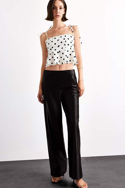DeFacto Relax Fit Normal Waist Straight Leg Satin Trousers G1590Ax25Sm