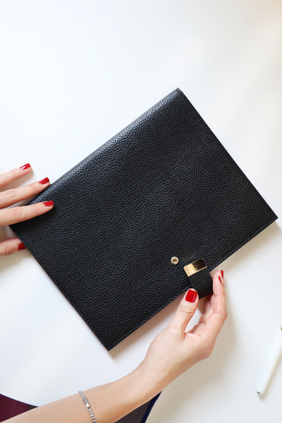 Victoria's Journals Caiet Executive din piele vegană 19x25 cm 100 gr. 176 de pagini Edge Gilt Black