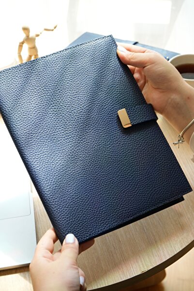 Victoria's Journals Executive Vegan Leather Notebook. 19X25 Cm. 100 Grams. 176 Pages. Edge Gilded Navy Blue