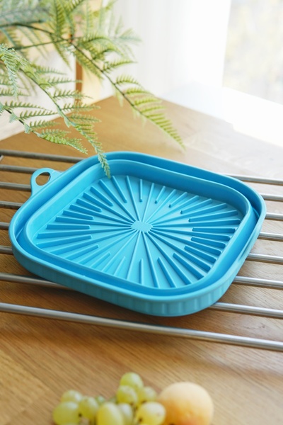 EVLE Foldable Square Silicone Airfryer Baking Dish, Platinum Silicone, 21 X 21 X 6 Cm, Blue