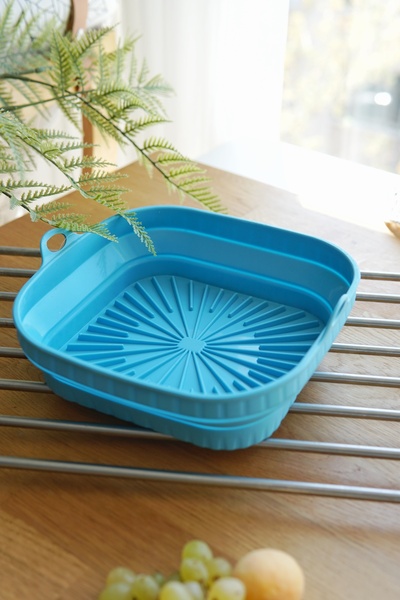 EVLE Foldable Square Silicone Airfryer Baking Dish, Platinum Silicone, 21 X 21 X 6 Cm, Blue