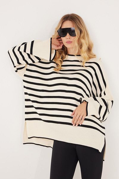Tudors Women's Oversize Wide Cut Crew Neck Striped White Sweater