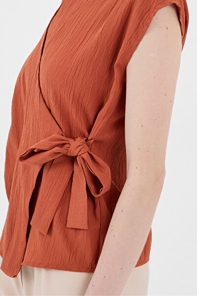 Rays Πλακάκι με διπλό γιακά με λεπτομέρεια δέσιμο μπλούζα 8025A