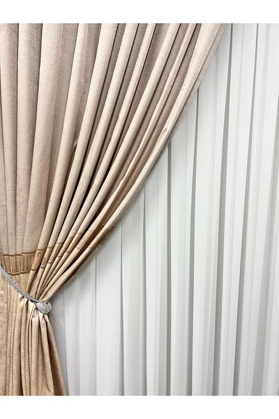Metropolitan Concept Luxor drapery, worked on 10 cm wide rejansa
