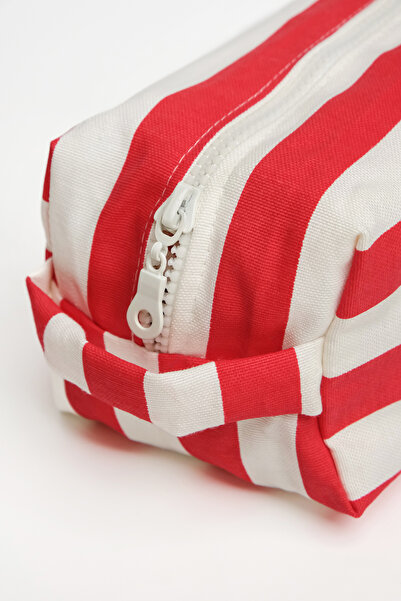 the ramify Marina Duck Fabric Large Size Lined Makeup Bag Travel Bag Red