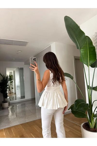 Ecenin Favorileri Belted V-Neck Blouse
