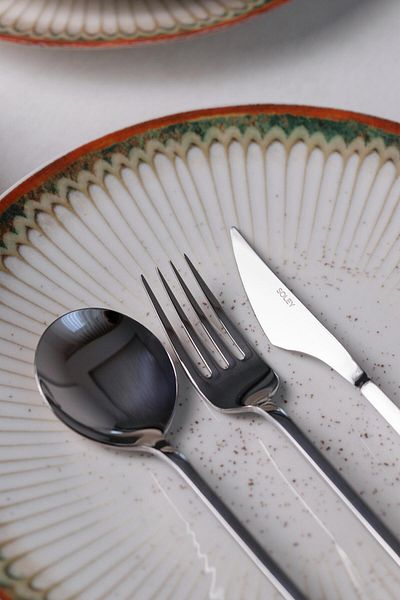 Soley |   Zenia |   6-Person 18 Piece Cutlery Set