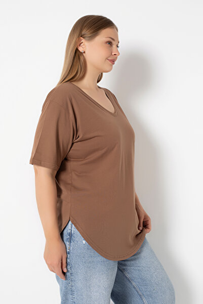 Trendbade Butik Γυναικείο T-shirt με λαιμόκοψη σε μεγάλο μέγεθος