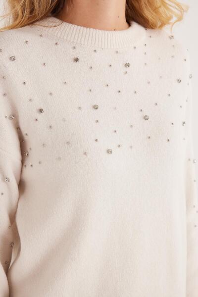 Tudors Women's Slim Fit Slim Fit Crew Neck Embroidered Ecru Sweater