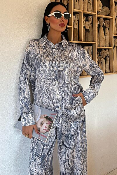 Lijuri Snake Patterned Satin Loose Suit 10023