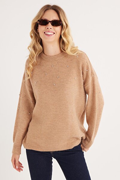 Tudors Kadın Slim Fit Dar Kesim Bisiklet Yaka İşlemeli Vizon Kazak