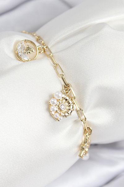 Clariss Brass Zircon Stone Seashell Model Gold Color Women's Bracelet