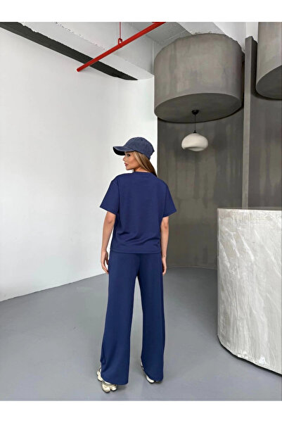 MODA ZERAFİNA Osy Modal Soft Textured υφασμάτινη μπλούζα με κοντό μανίκι Άνετο Σετ Pantalon δύο τεμαχίων - Navy Blue